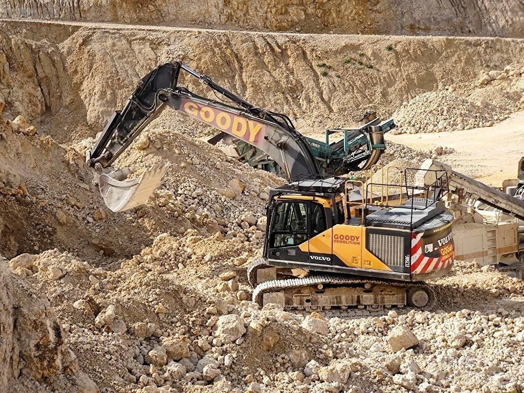 Volvo EC 250 EL Гусеничні екскаватори