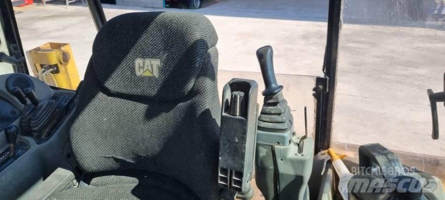 CAT 432D Екскаватори-навантажувачі