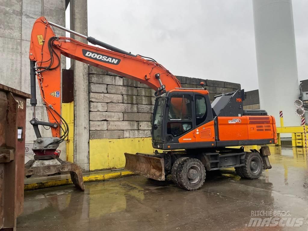 Doosan DX 210 W - 5 Колісні екскаватори
