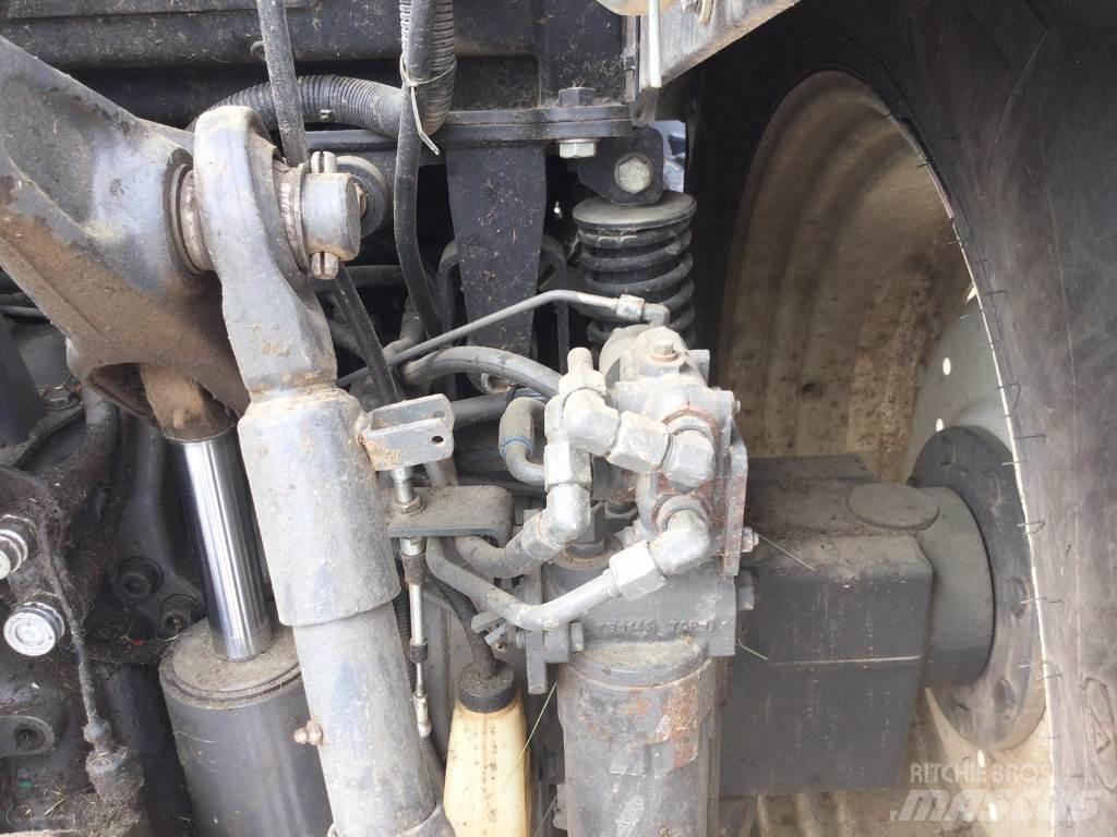 Valtra N123 Трактори