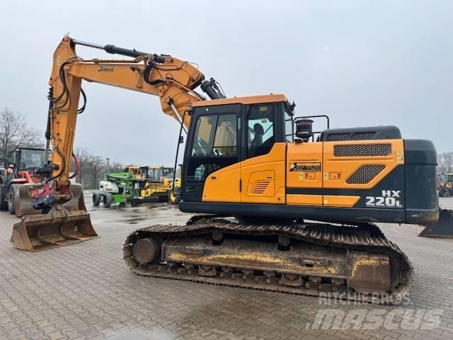 Hyundai HX 220 L Гусеничні екскаватори