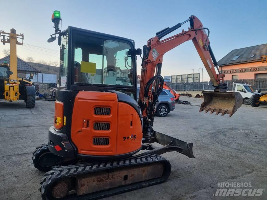 Hitachi Zaxis 33 Міні-екскаватори < 7т