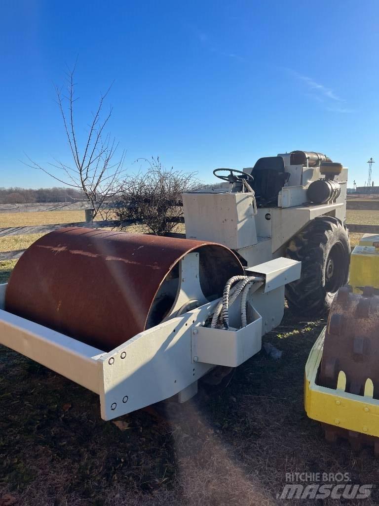 Tampo RS-16 Котки тротуарні