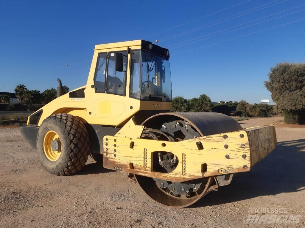 Bomag BW 216 D-4 Ущільнювачі грунту