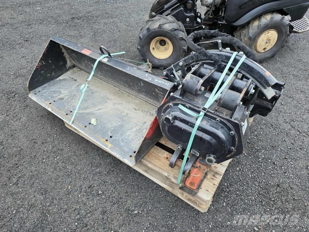 Ditch Witch R300 Канавокопачі