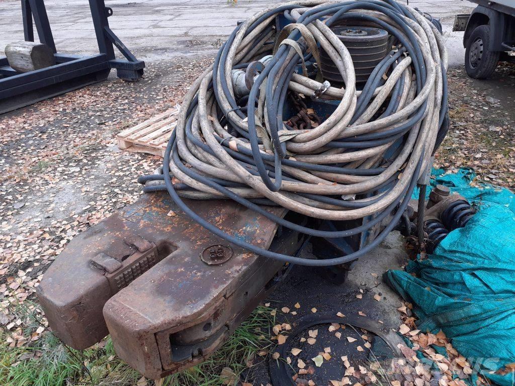  Tomen VM2-2000 Гідравлічні пальові молоти