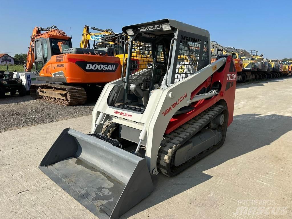 Takeuchi TL130 Гусеничні бульдозери