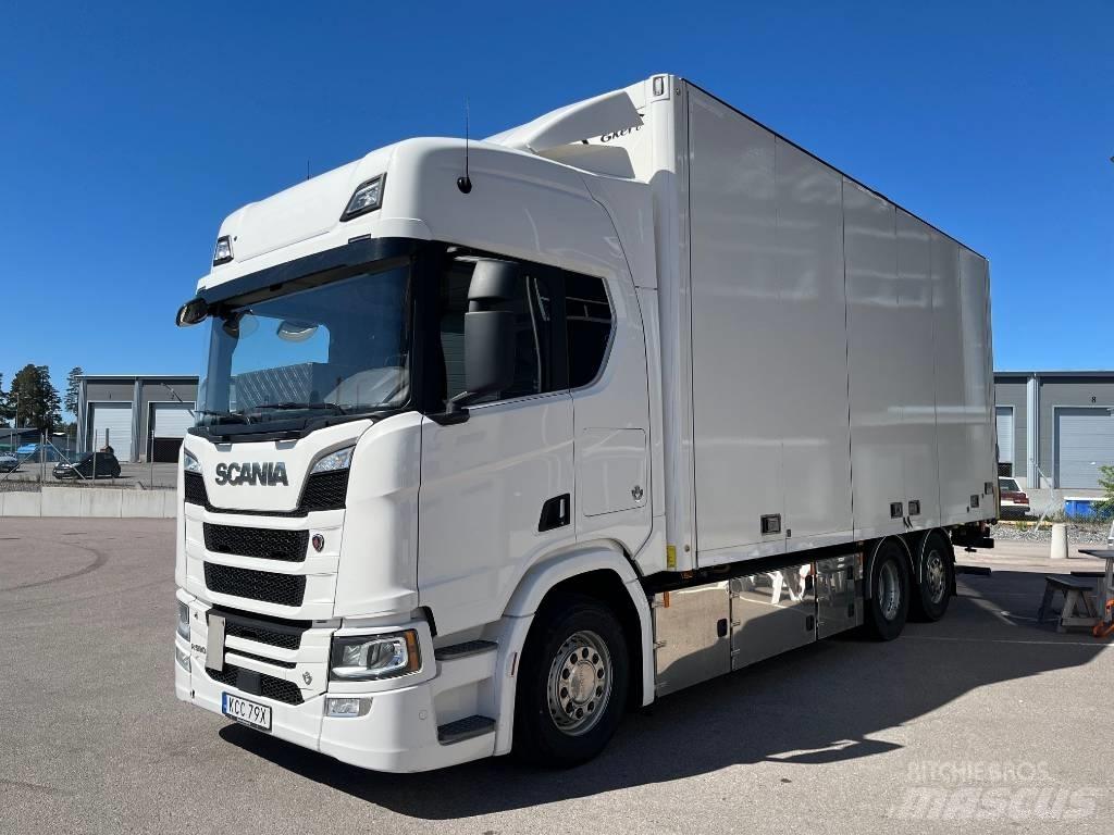 Scania R590 Фургони
