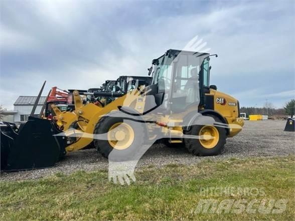CAT 908M Фронтальні навантажувачі