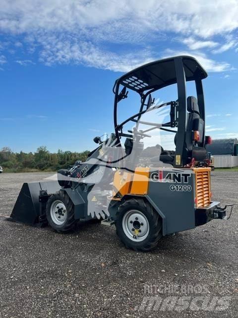 GiANT G1200 Фронтальні навантажувачі