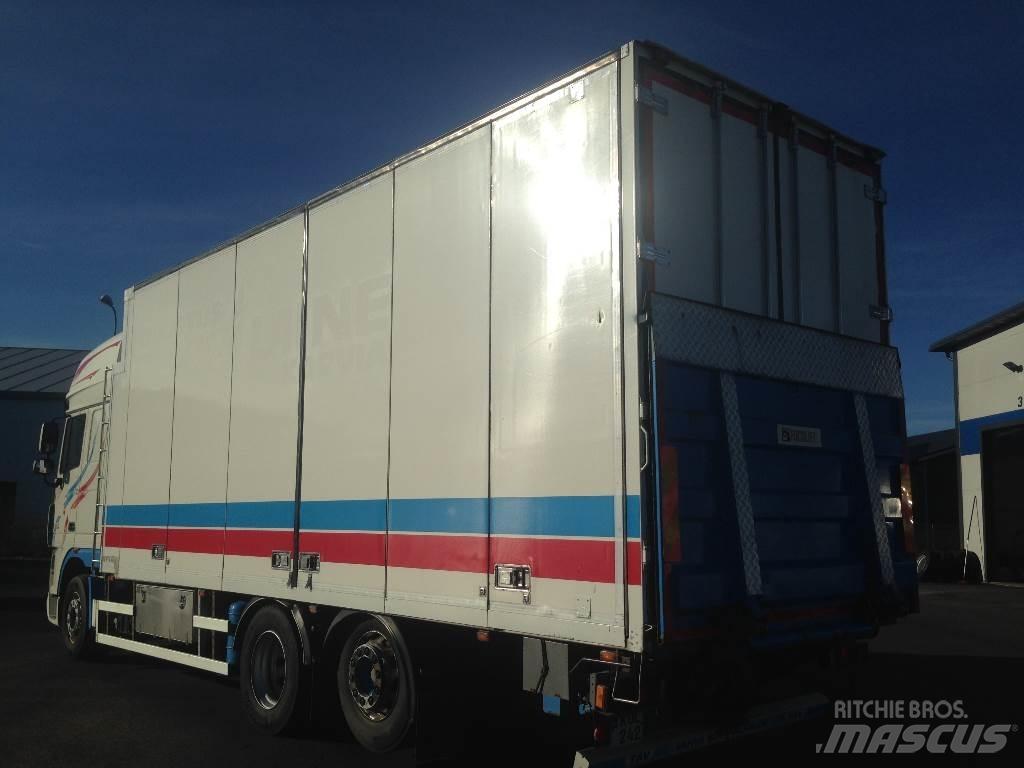 DAF XF105.510 6x2/48 Фургони
