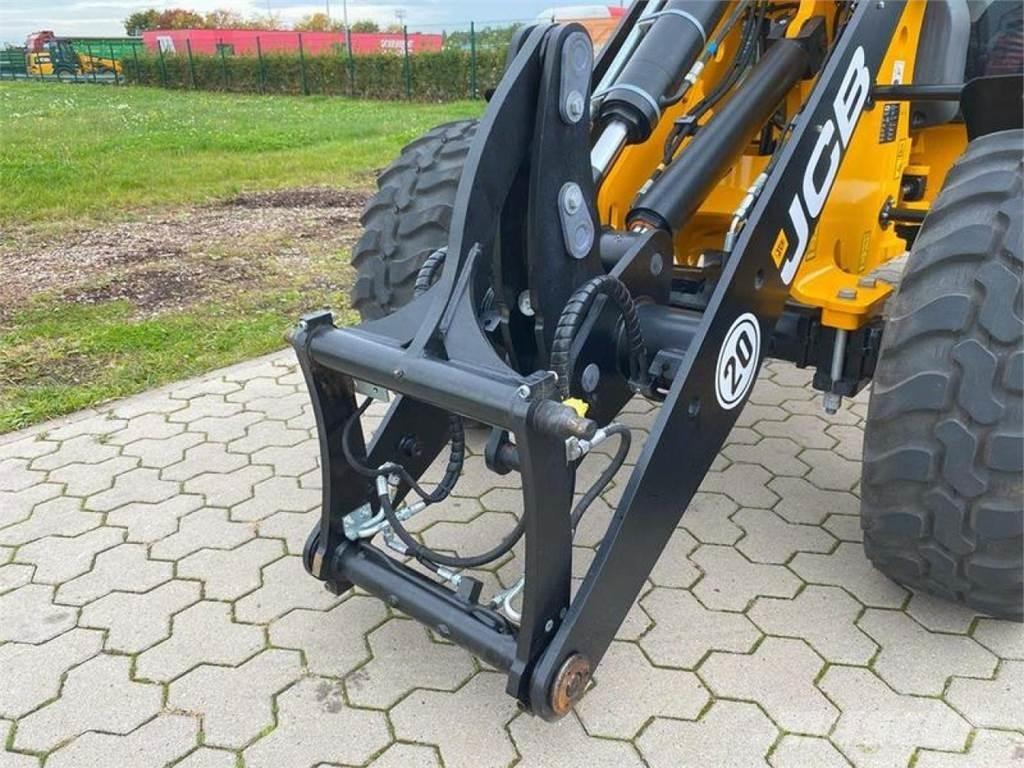 JCB 406 AGRI Фронтальні навантажувачі