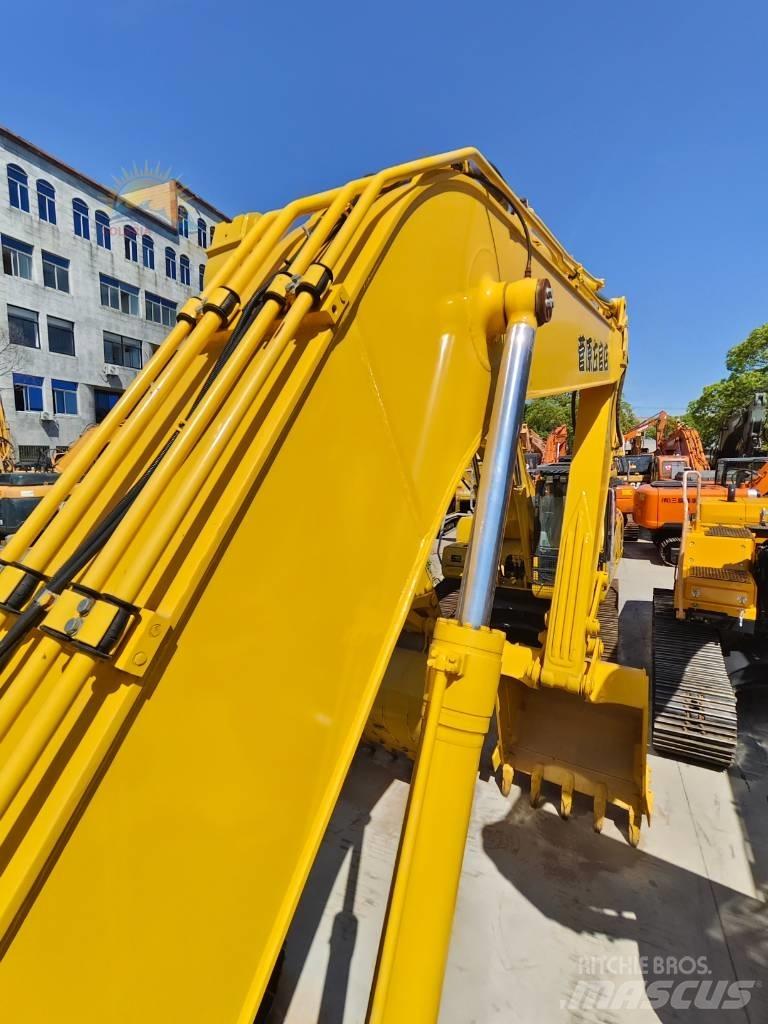 Komatsu PC 220-8 Гусеничні екскаватори