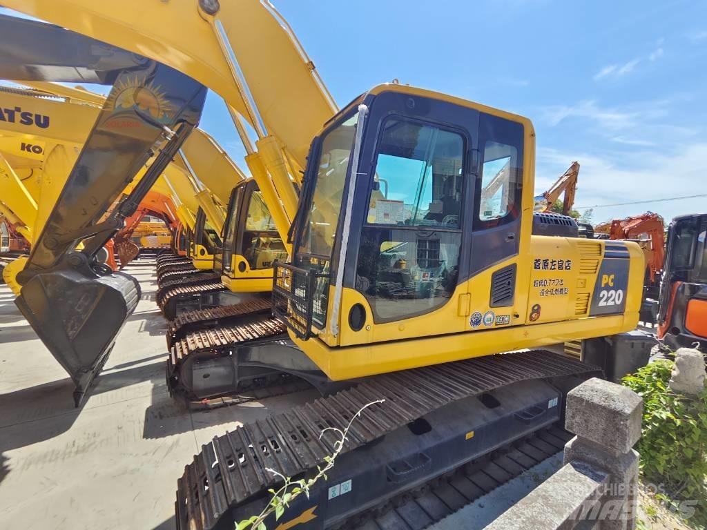 Komatsu PC 220-8 Гусеничні екскаватори