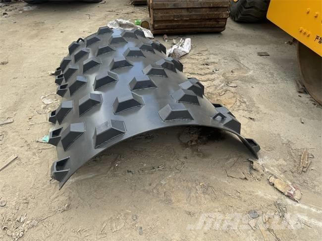 XCMG XS 223 J Грунтові котки