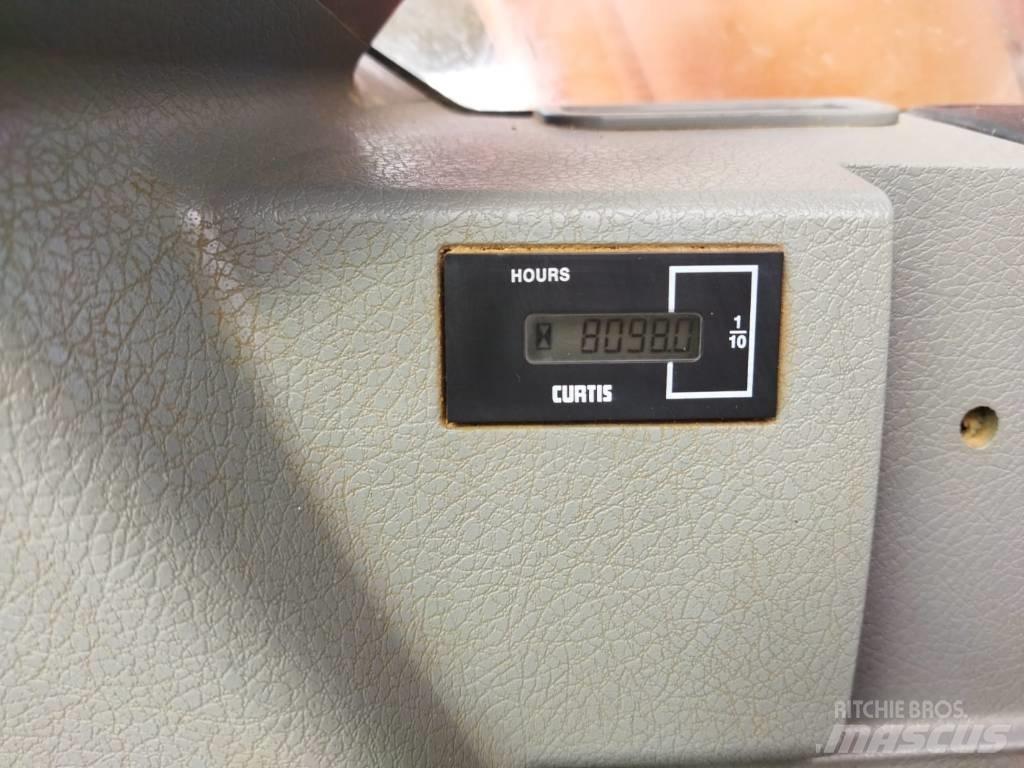 Doosan DX 140 W Колісні екскаватори
