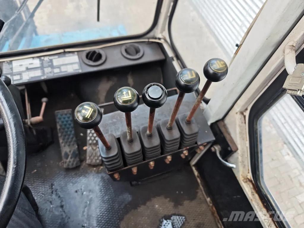 Kalmar DC 32-1200 Дизельні навантажувачі