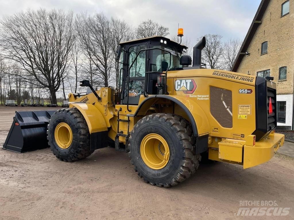 CAT 950 GC Фронтальні навантажувачі