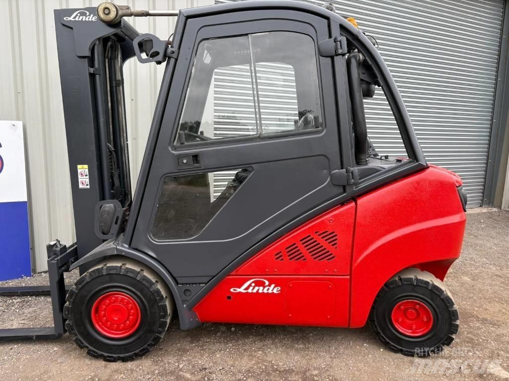 Linde H 30 D Дизельні навантажувачі