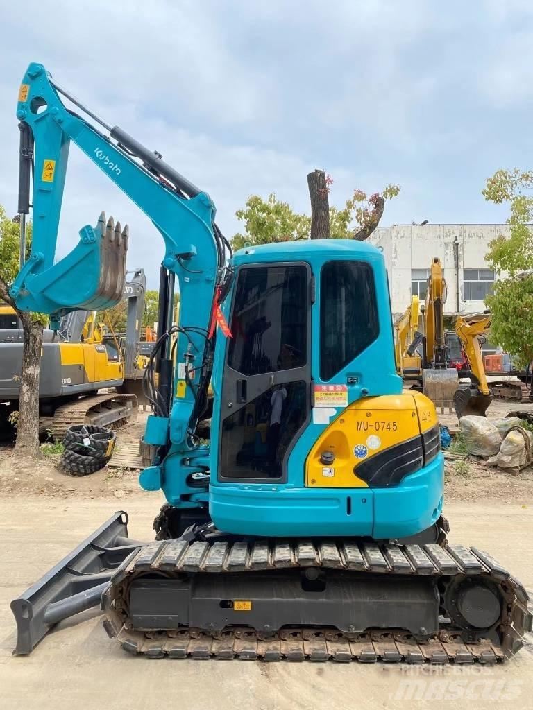 Kubota U40 Міні-екскаватори < 7т