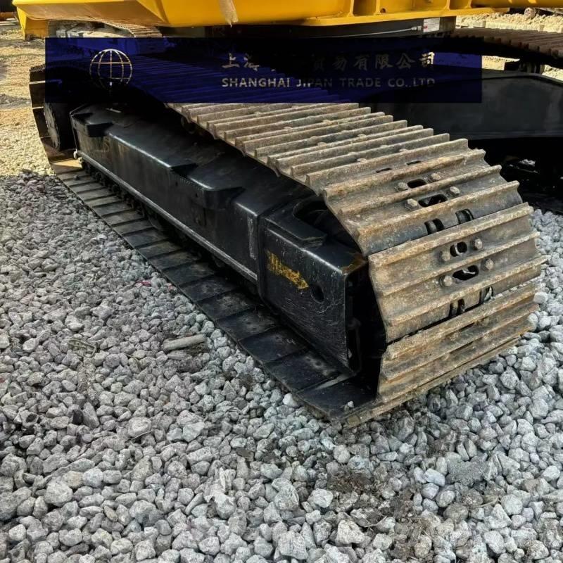 Komatsu PC 200 Гусеничні екскаватори