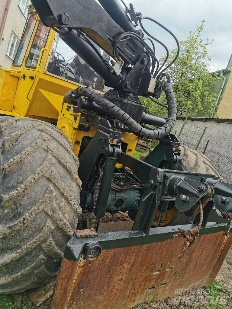 HSM 904 Z Трельовочні трактора