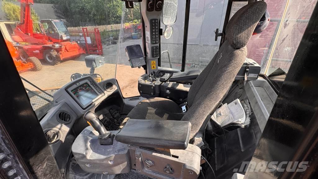 CAT 972 K Фронтальні навантажувачі