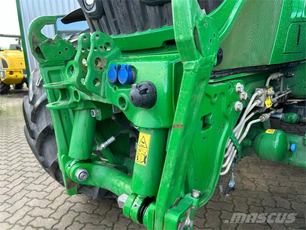 John Deere 6195R Трактори