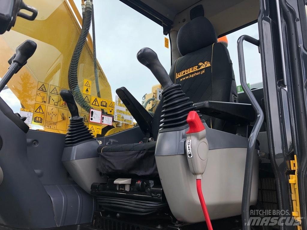 Komatsu PC210LC-11 Гусеничні екскаватори