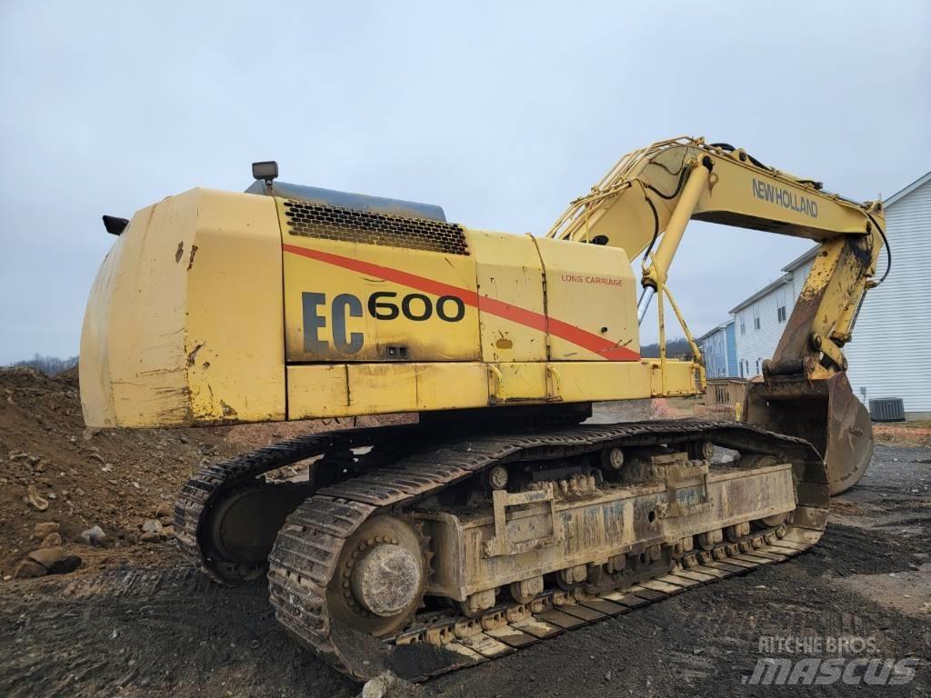 New Holland ec660 Гусеничні екскаватори