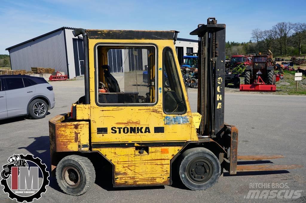 Stocka 2050 - Truck Дизельні навантажувачі