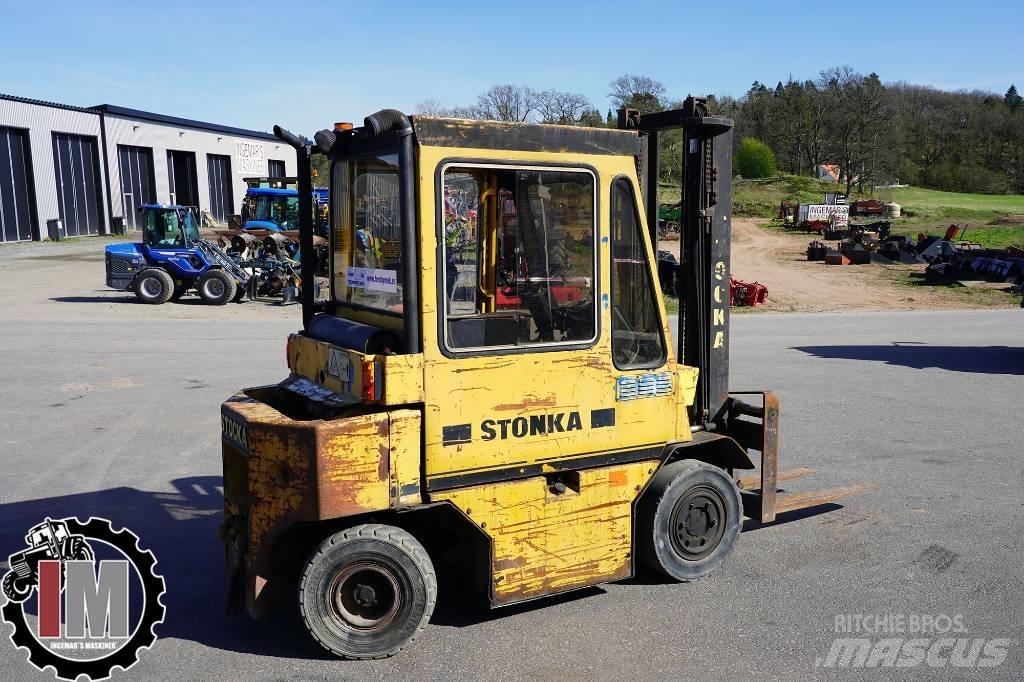 Stocka 2050 - Truck Дизельні навантажувачі