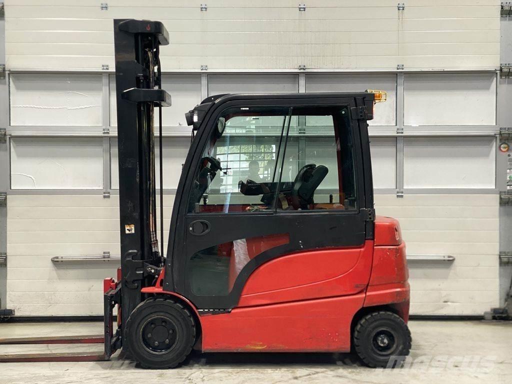 Hyster J3.0XN Електронавантажувачі