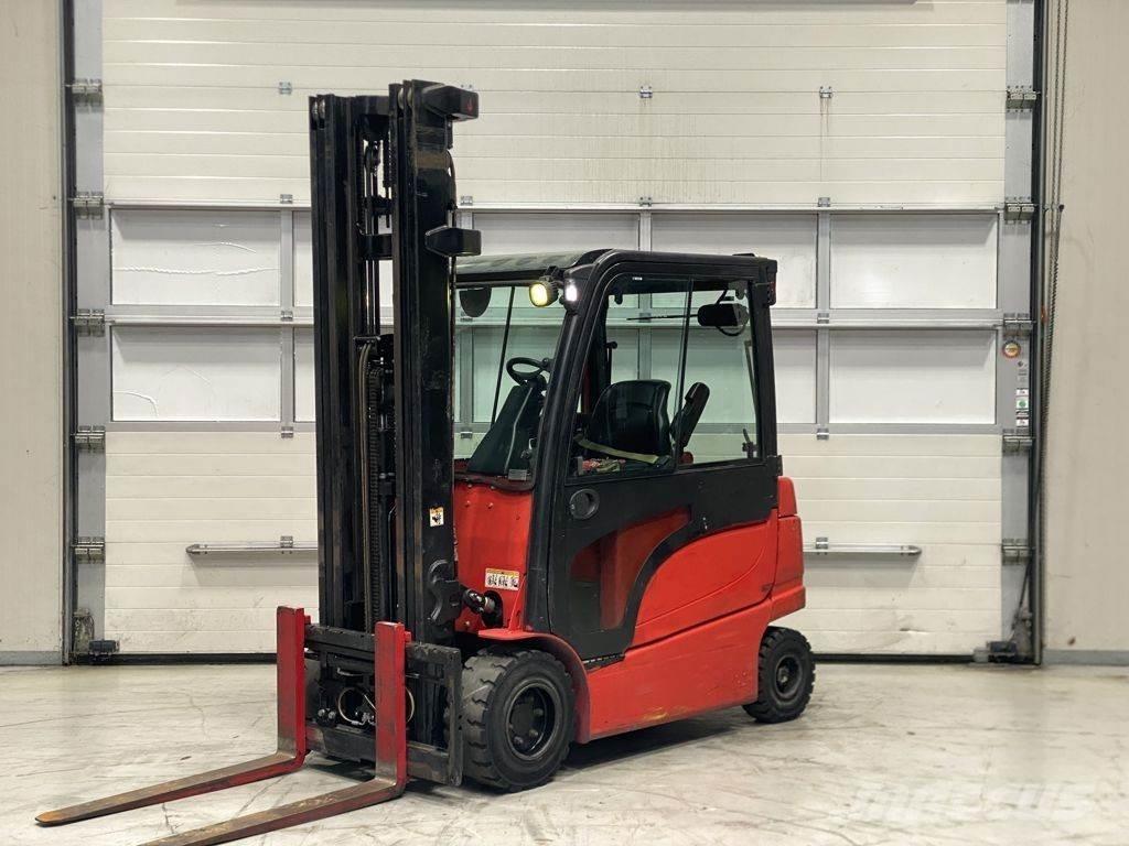 Hyster J3.0XN Електронавантажувачі