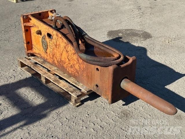  WTM 840 KG Плуги