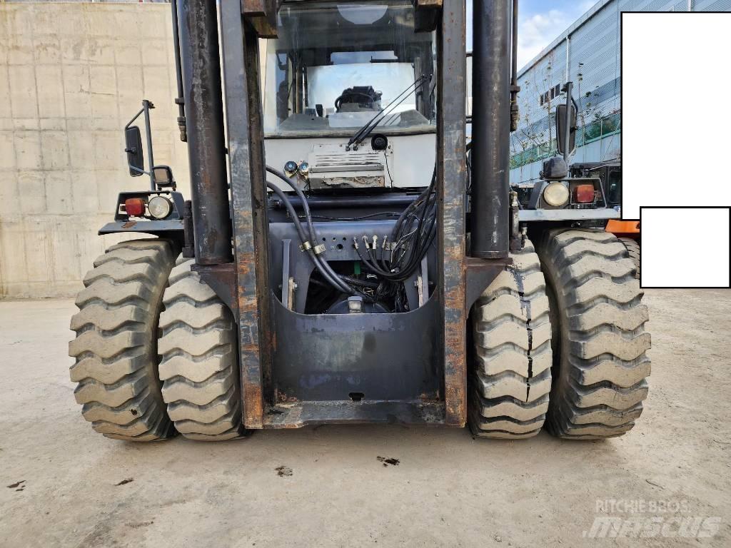 Kalmar DCE 330-12 Дизельні навантажувачі