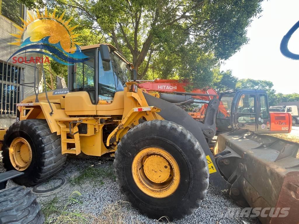 Volvo L 120 F Фронтальні навантажувачі