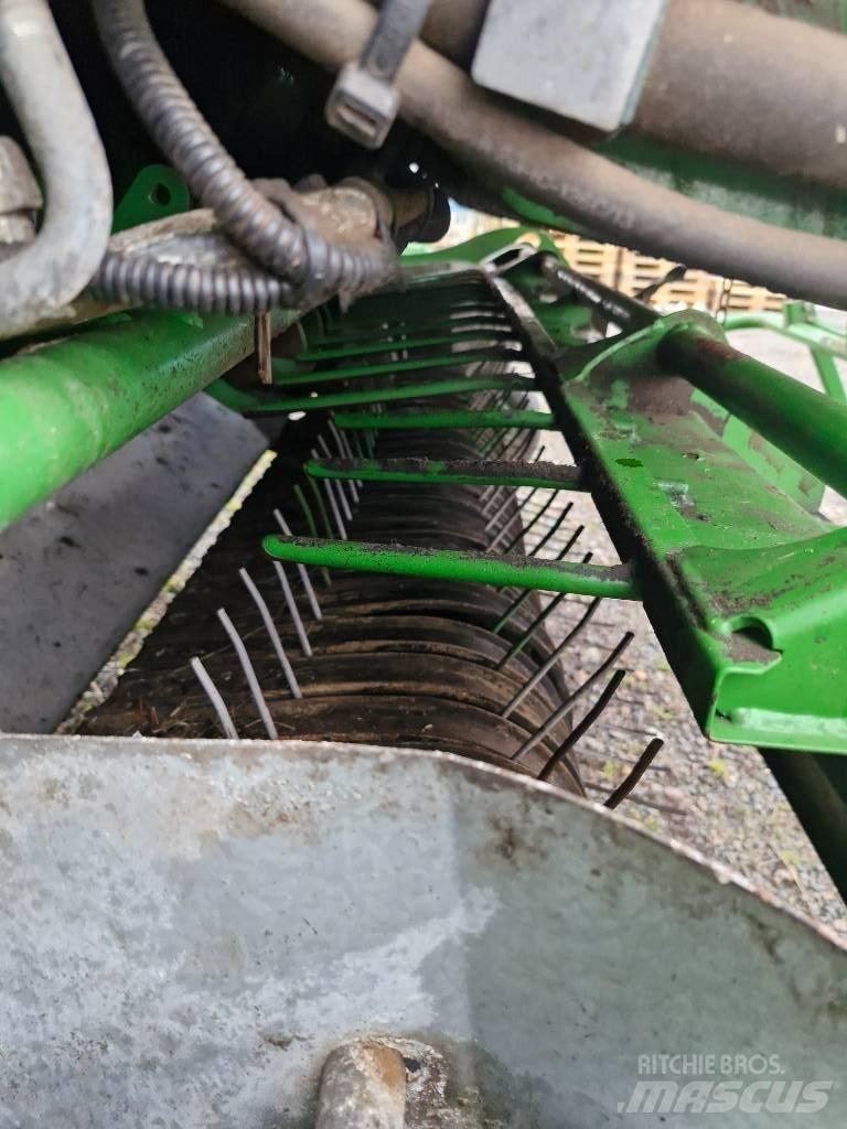 McHale Fusion Vario Рулонні прес-підбирачі