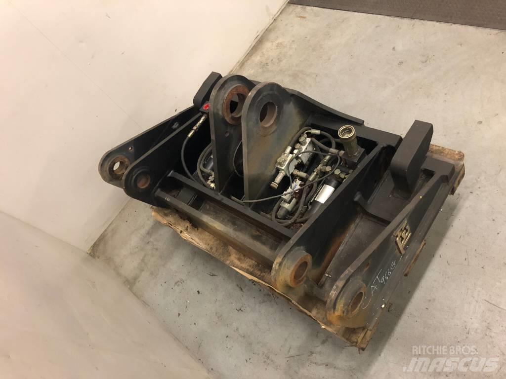 CAT 966 G Швидкі з`єднувачі