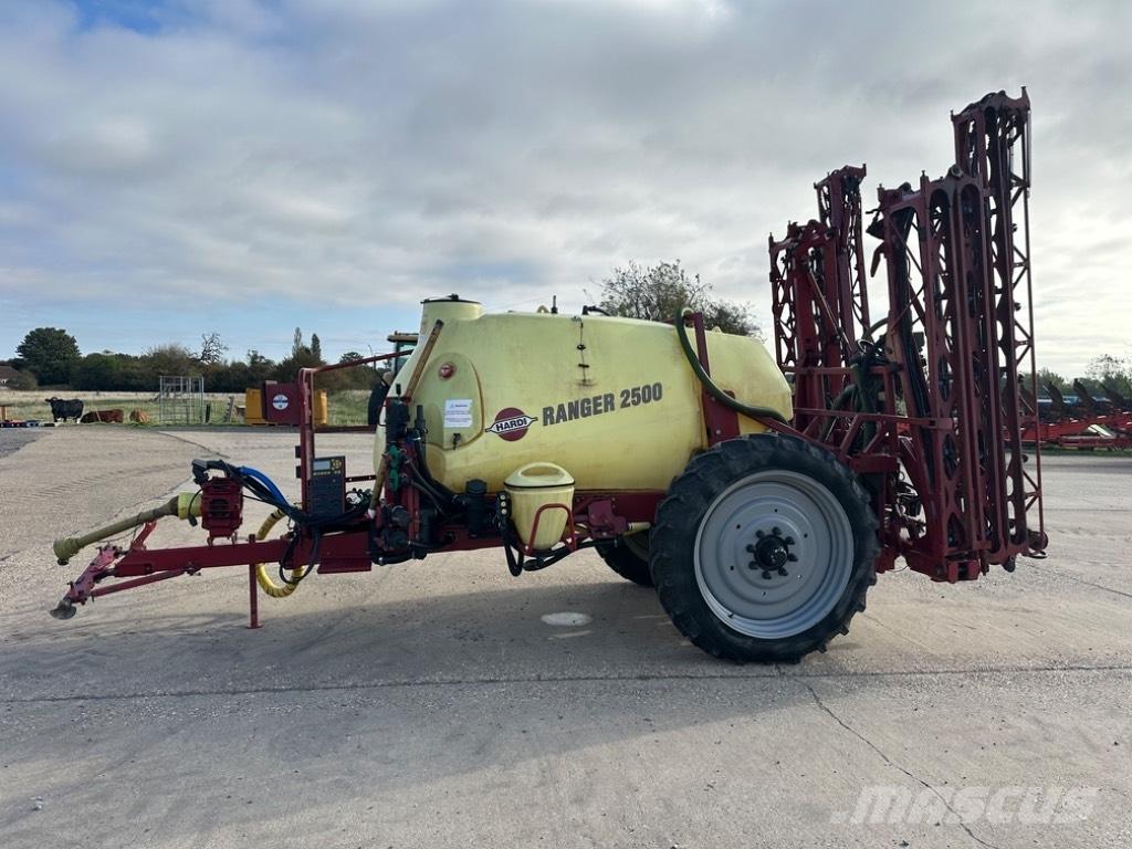 Hardi Ranger 2500 Причіпні обприскувачі