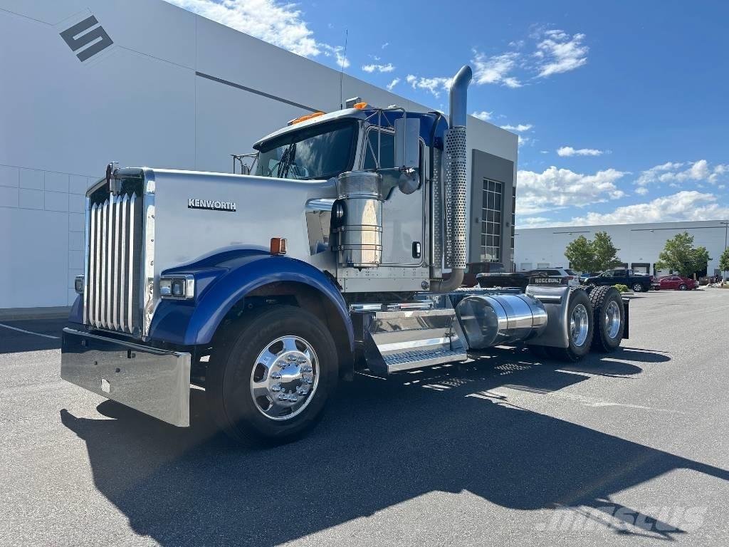 Kenworth W 900 Тягачі