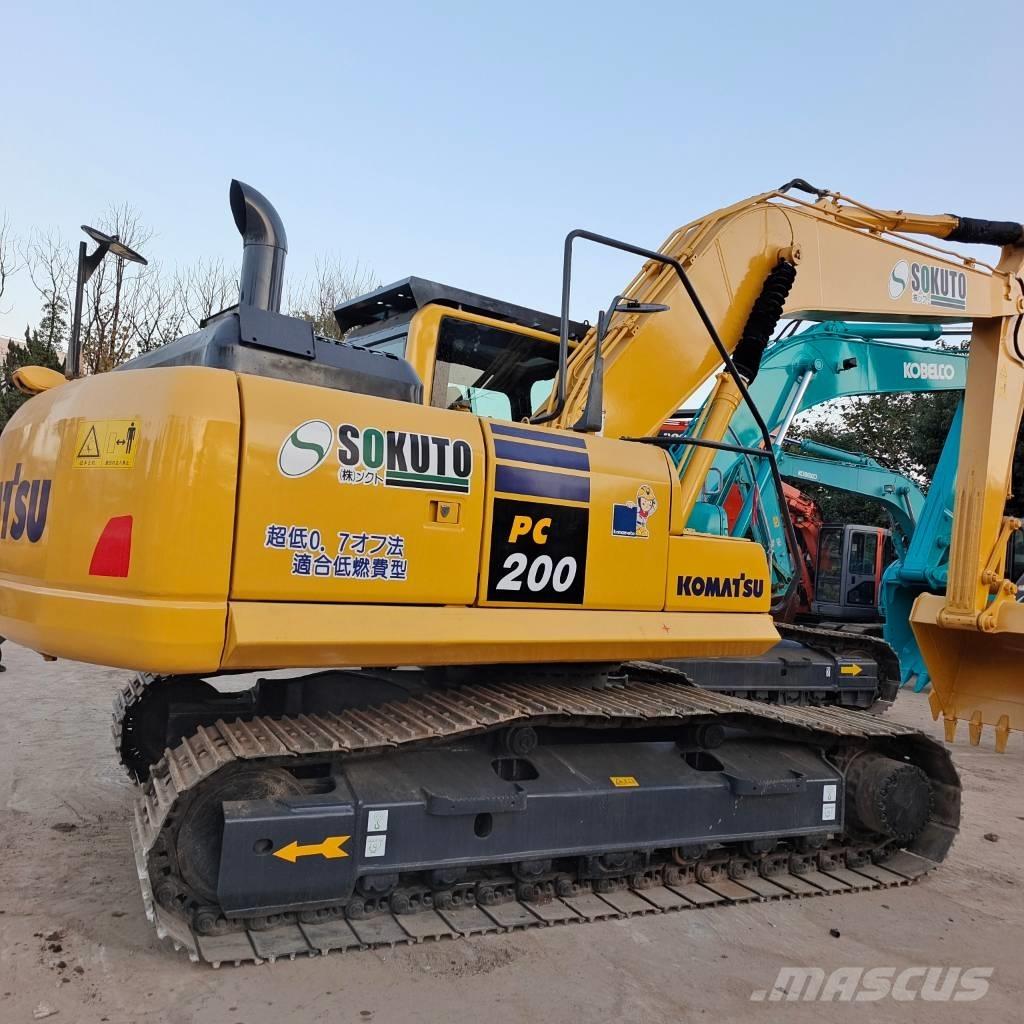 Komatsu PC 200-8 Гусеничні екскаватори