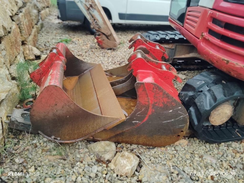 Takeuchi TB 290-2 Гусеничні екскаватори