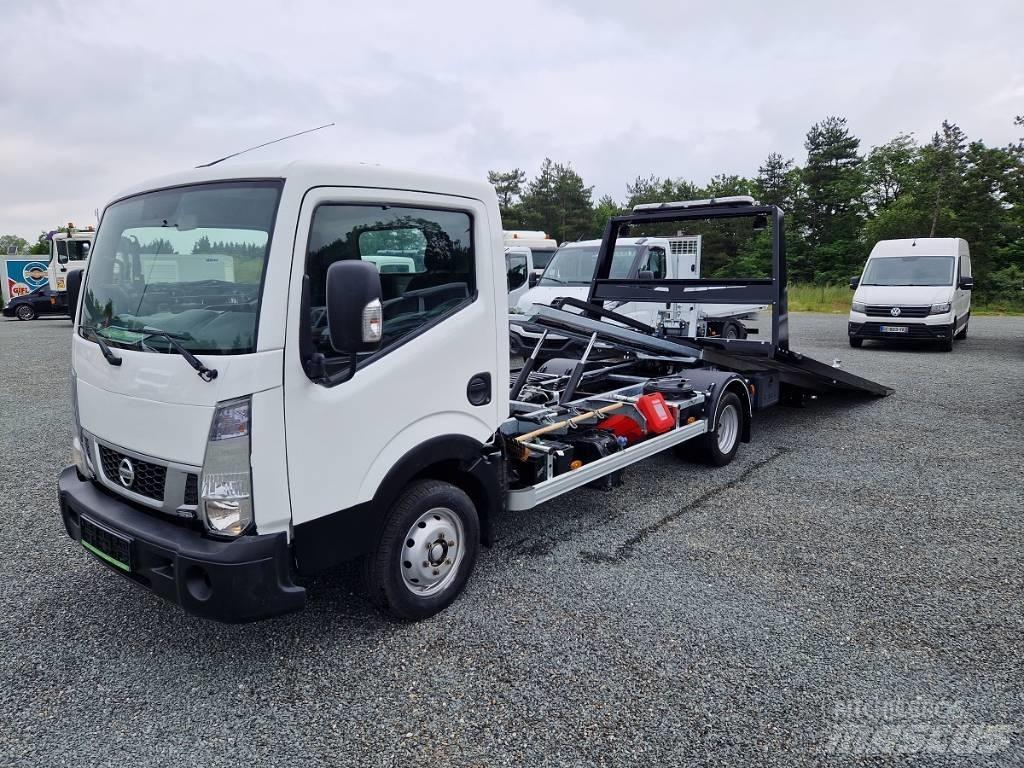 Nissan 35.13 Панельні фургони