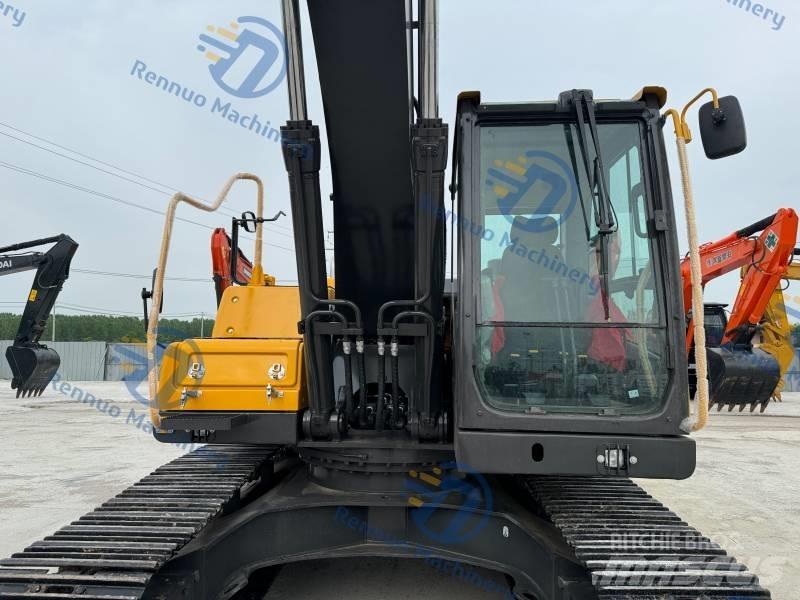 Volvo EC 220 D Гусеничні екскаватори