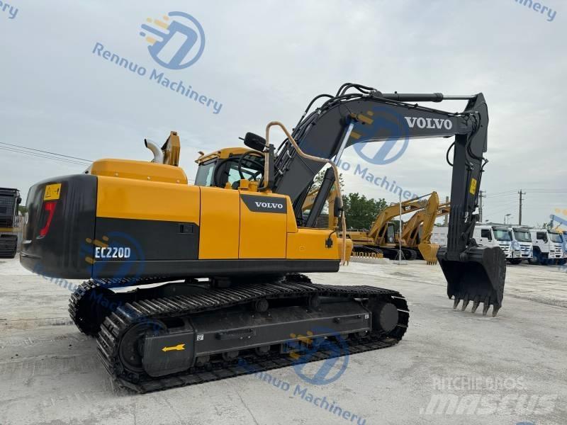Volvo EC 220 D Гусеничні екскаватори