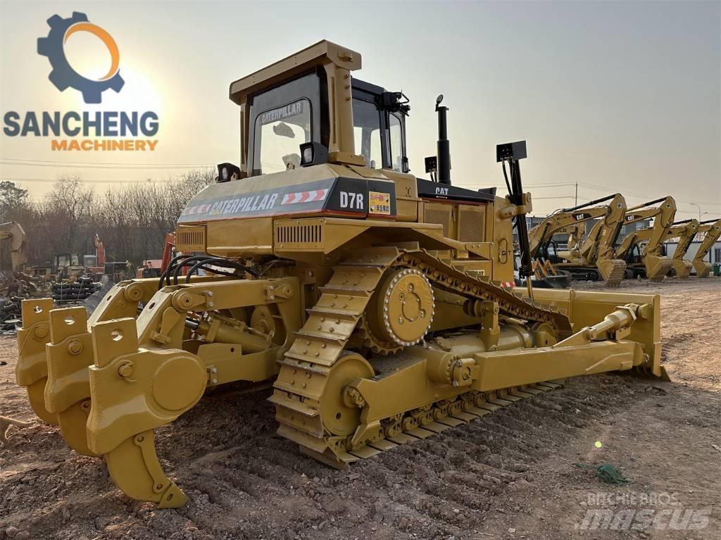 CAT D 7 R Гусеничні бульдозери