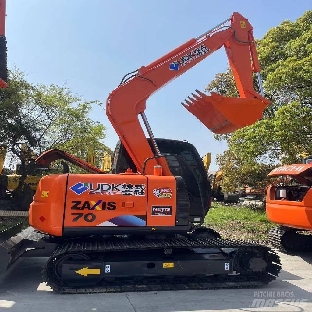 Hitachi ZX 70 Гусеничні екскаватори