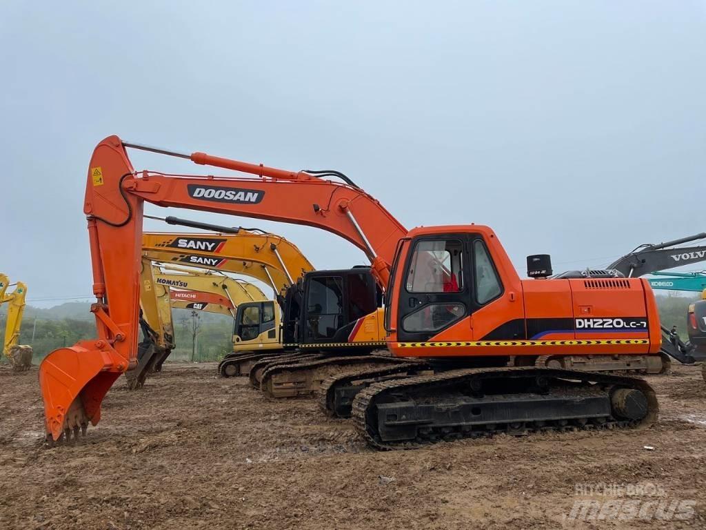 Doosan DH 220 Гусеничні екскаватори