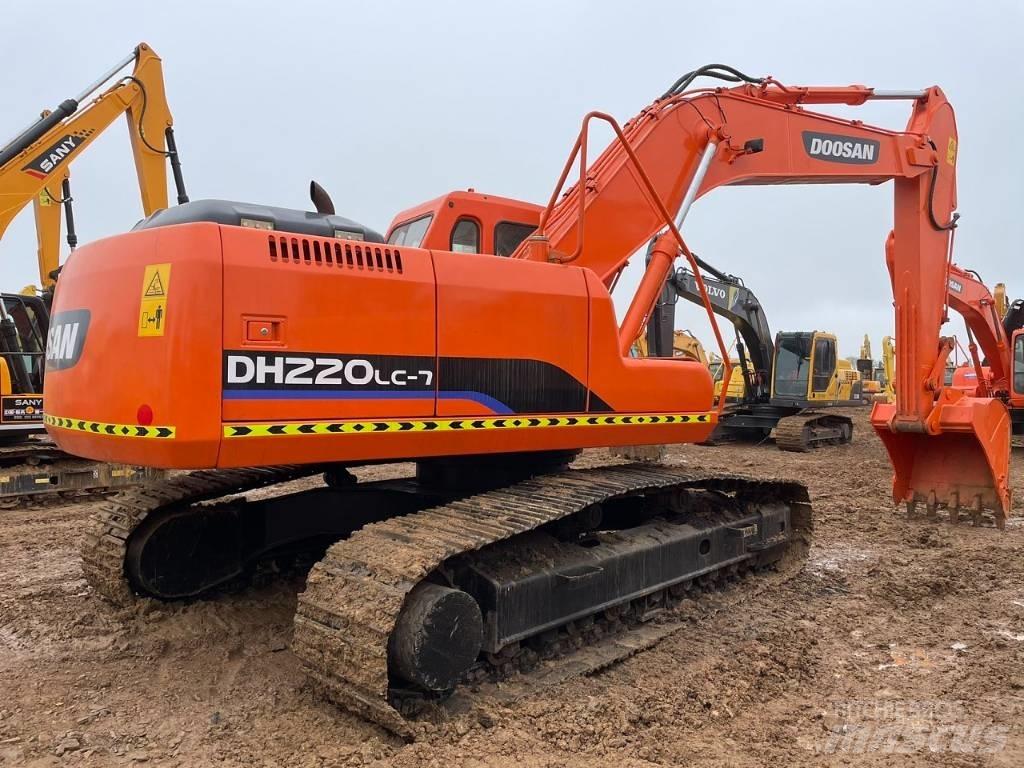 Doosan DH 220 Гусеничні екскаватори